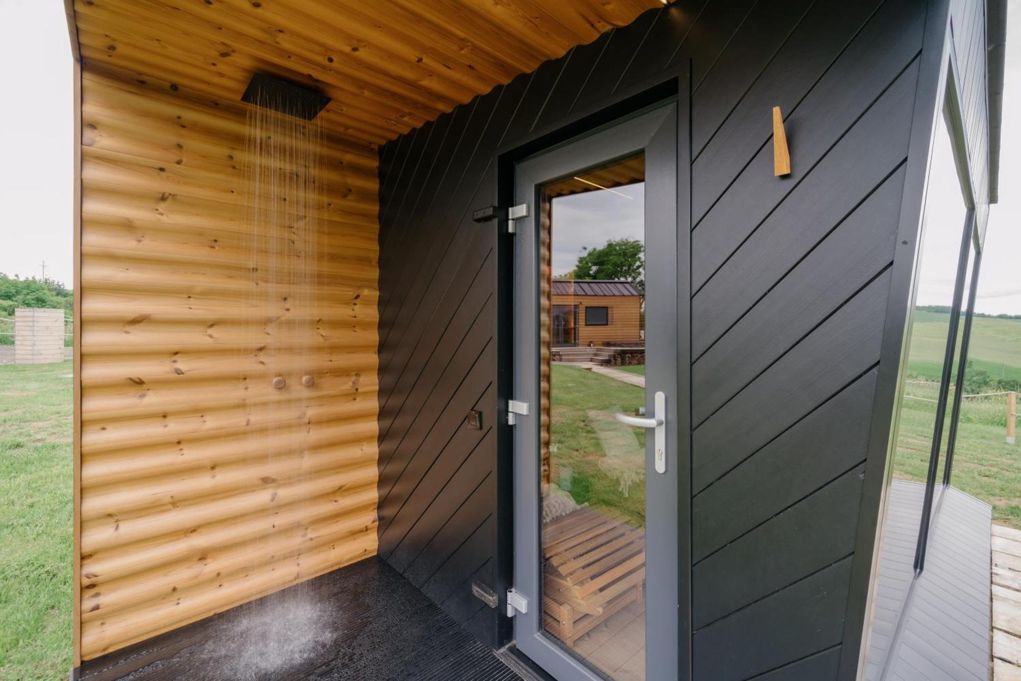 Feelmore Tiny House Nagyloc Dış mekan fotoğraf